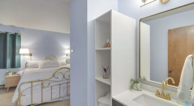 Апартаменты Mtn View Granby Condo w/ In-unit Hot Tub!