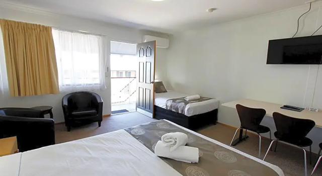 Номер Deluxe Blue Shades Motel