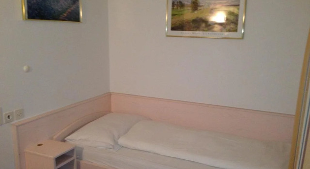 Hotel Kristall, Book Hotel Seewen Schwyz