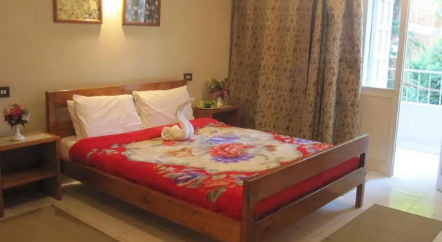 Семейный номер Standard с балконом и с красивым видом из окна Amon Hotel