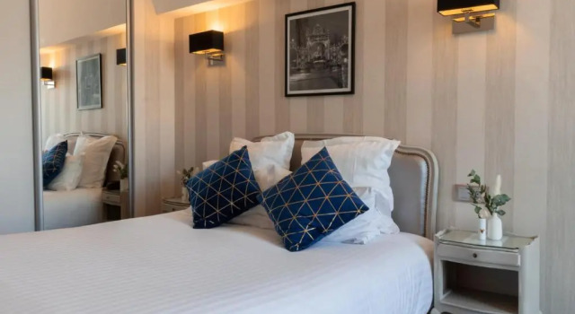 Номер Classic Grand Hotel de la Reine Place Stanislas