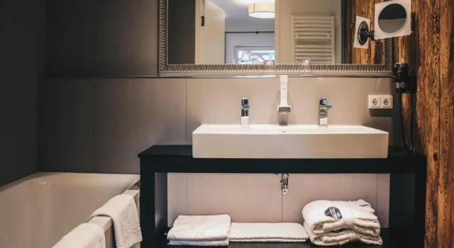 Люкс Superior TWO TIMEZ - Boutique Hotel - with AC