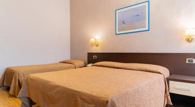 Standard Kolmen hengen huone Hotel Riviera