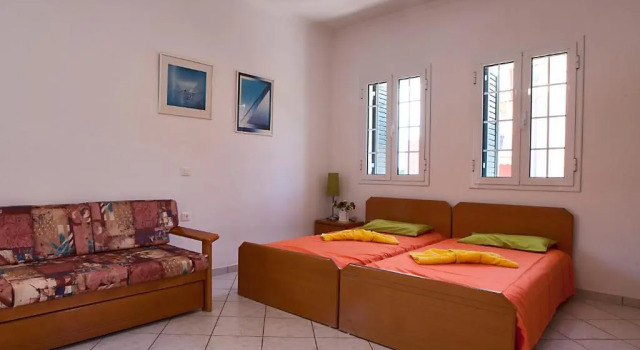 Студия Drimouras Apartments