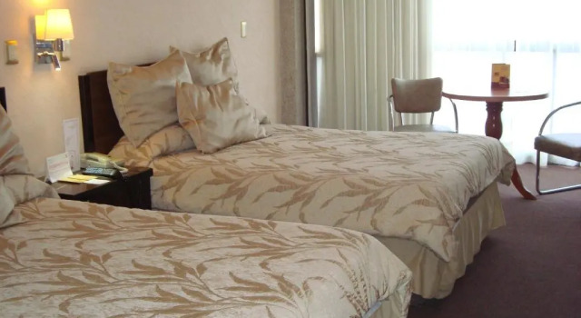 Трёхместный номер Standard Hotel Real Plaza