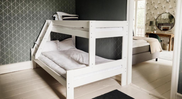 Grå Gåsen, Book Hotel  