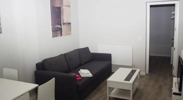APARTAMENTOS GyC VIVIENDAS GOLD, Забронировать Апартаменты/квартира Леон Кастилия и Леон, рядом с Музей современного искусства
