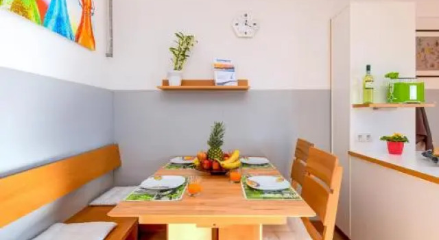 Tignale - Appartement LUPINO 105 - Ferienwohnung am Gardasee mieten, Забронировать Апартаменты/квартира Тиньяле озеро Гарда
