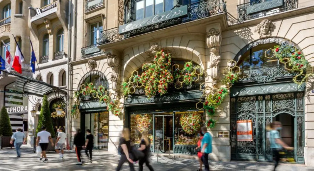 Luxury 4 Bedroom 2.5 Bathroom Apartment - Champs Elysees - With AC, Забронировать Апартаменты/квартира Отели Парижа с парковкой, рядом с Свято-Троицкий собор и Русский православный духовно-культурный центр, Парковка