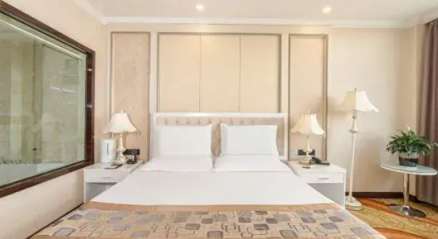 Люкс Business Huang He  International   Hotel