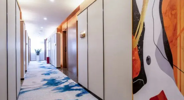 Hong Yao Lan Xing Hotel, Boek Hotel Hotels in Mengzi met parkeren, Parkeren