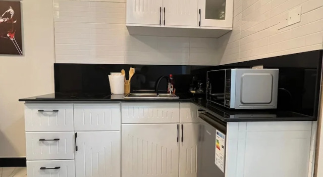 Апартаменты с балконом Kulambiro Cozy Studio - City Stay