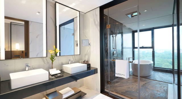 Wyndham Grand Yangon Hotel