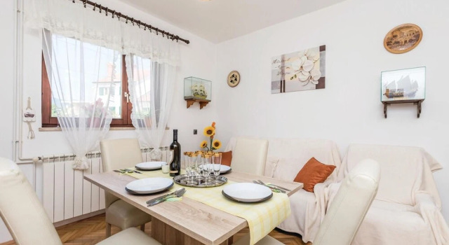 Awesome Home in Rubesi With Wifi and 2 Bedrooms, Забронировать Апартаменты/квартира Отели Приморско-Горанской жупания с парковкой, Парковка