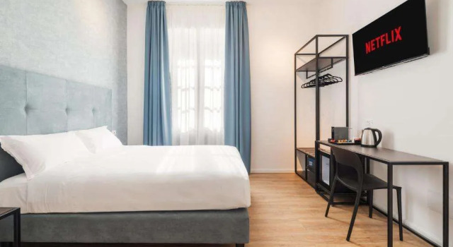 Adelante Rooms