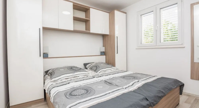 Apartments Loncar