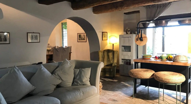 A luxury country villa on the board of Umbria and Tuscany with Air Condition, Забронировать Вилла Отели Озера Тразимено с бассейном, Бассейн