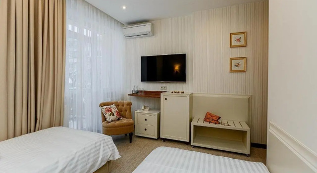 Двухместный номер Standard с балконом Galant Hotel
