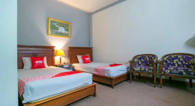 Двухместный люкс OYO 3031 Hotel Regenerasi