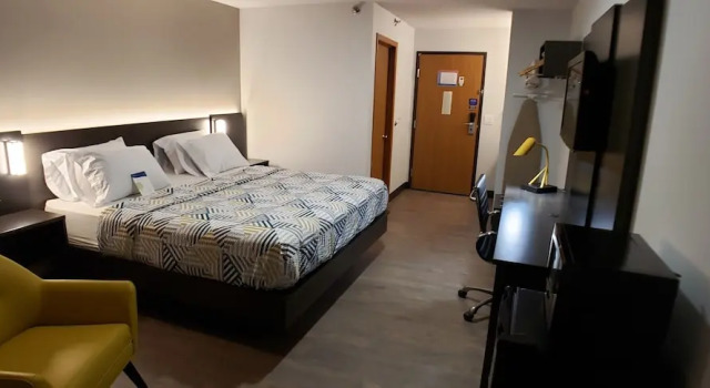 Quality Inn, Buchen Sie Hotel Kewanee USA