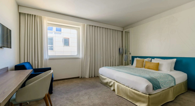 Двухместный номер Superior Golden Tulip Marseille Euromed