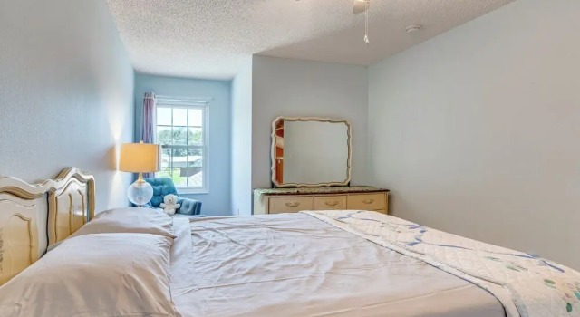 Family-friendly Kissimmee Home w/ Yard & Grill!, Rezerwuj Hotel Poinciana Floryda