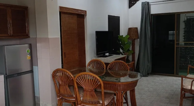 Люкс Deluxe Patong Sunbeach Mansion