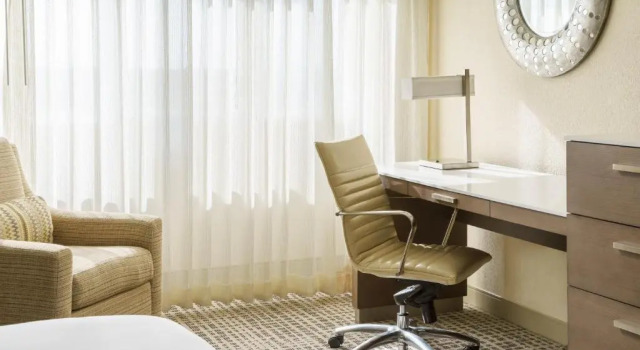 Двухместный номер DoubleTree by Hilton Orlando Airport Hotel