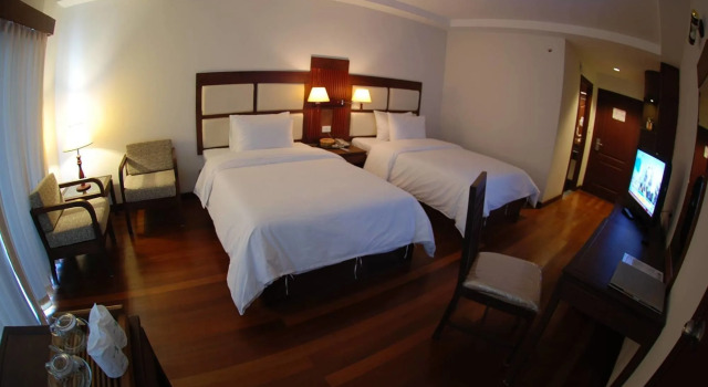 River City Hotel, Varaa Hotelli Hotellit North-Eastern Thailand pysäköinnillä, Pysäköinti