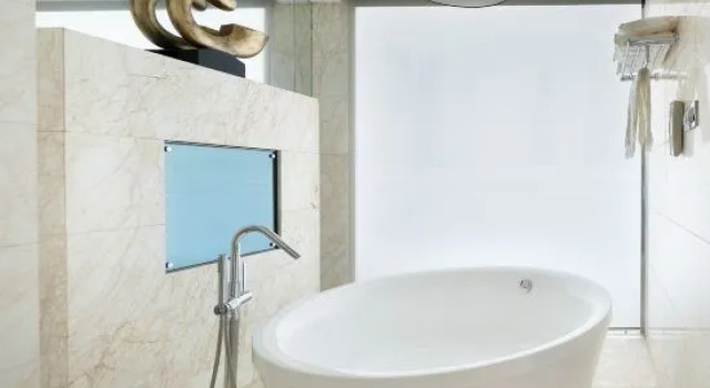 Люкс Deluxe XinHua JianGuo Hotel