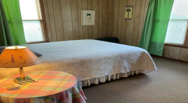1017 Byrd St, Забронировать Дом для отпуска Коттеджи Южной Каролины, Коттедж
