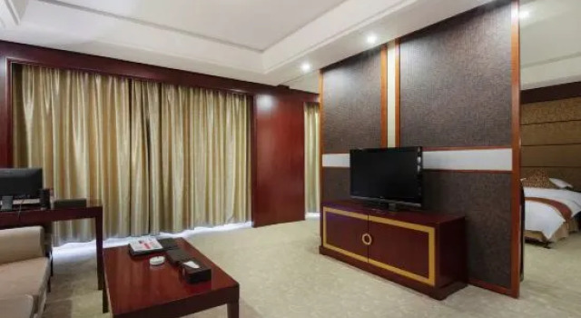 Люкс Executive Qihong International Hotel
