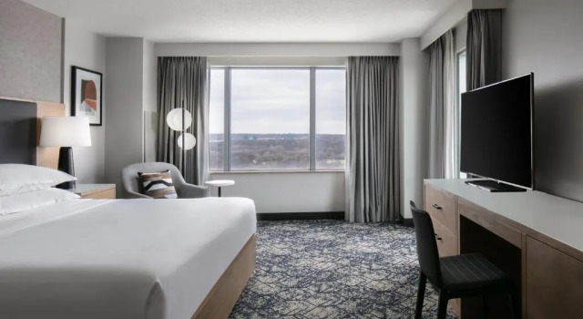 Двухместный номер Standard Sheraton Overland Park Hotel at the Convention Center