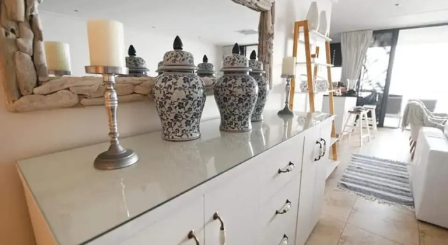 30 Degrees Beach Apartment Umdloti, Забронировать Апартаменты/квартира Апартаменты Пляжа Умдлоти, рядом с Пляж Umdloti Beach, Апартаменты/квартира