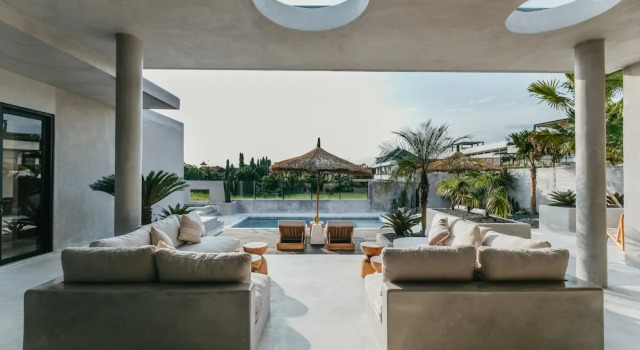 Вилла Luxury Concrete Retreat Villa