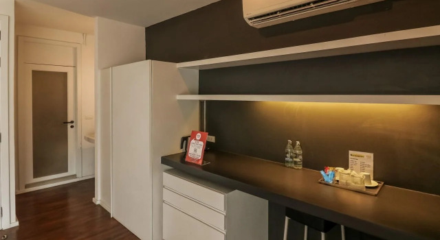 NIDA Rooms Eakamai 72 Shopping Centre