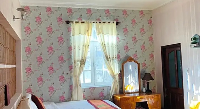 Четырёхместный номер Deluxe Green Valley Hotel