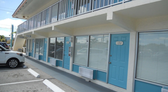 Bonita Beach Inn and Suites