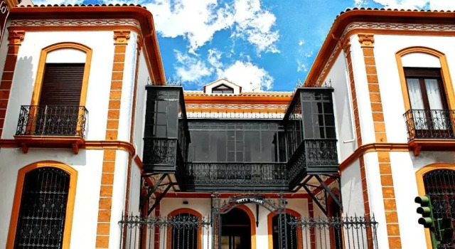 Hotel Villa Maria, Забронировать Отель Кабра Cordoba Province, рядом с Театр El Jardinito