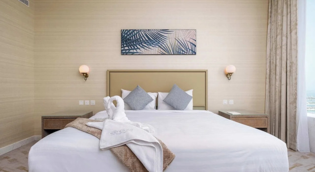 The Palm Tower 1 Corner Bedroom Dubai