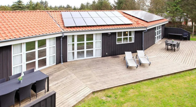 Коттедж 4 star holiday home in Løkken