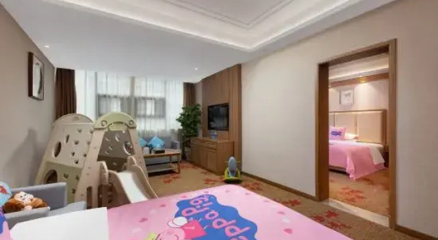 Семейный люкс Dolton Lushan Hotel