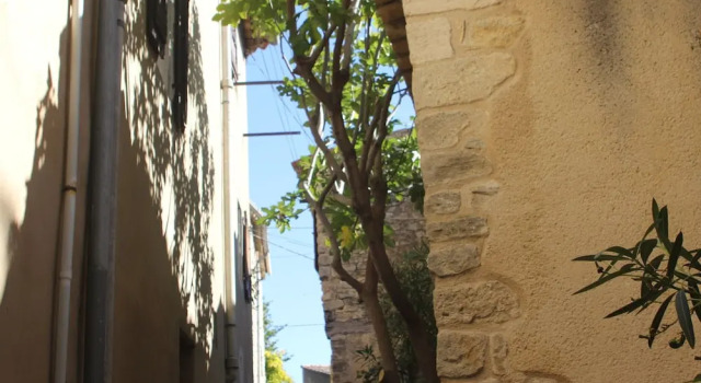 Cozy Cottage in Peaceful Hamlet Saint-martin-de-castillon, Rezervasyon Tatil Evi Saint-Martin-de-Castillon otoparklı oteller, Otopark