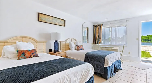 Номер Deluxe Lowes Wharf Marina Inn