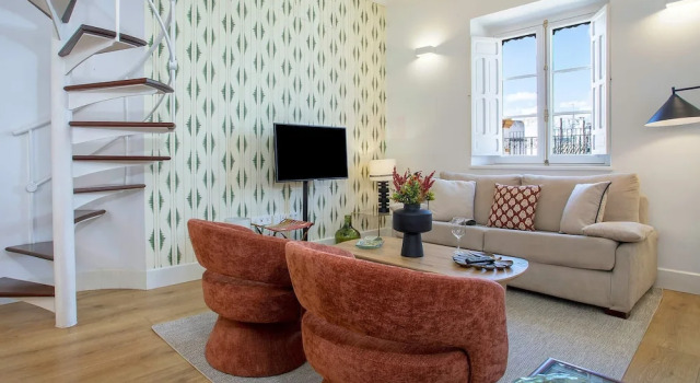 Genteel Home Francos Entretejas, Забронировать Отель Старый город Севилья, рядом с Площадь Пласа-де-ла-Аламеда
