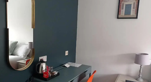 Номер Standard Tom Dick and Harriets Accommodation