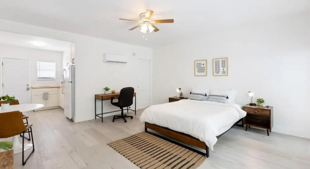 Victoria Park Unique Studio Close to Las Olas Blvd