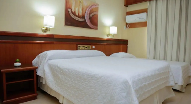 Трёхместный номер Luxury Susin Hotel