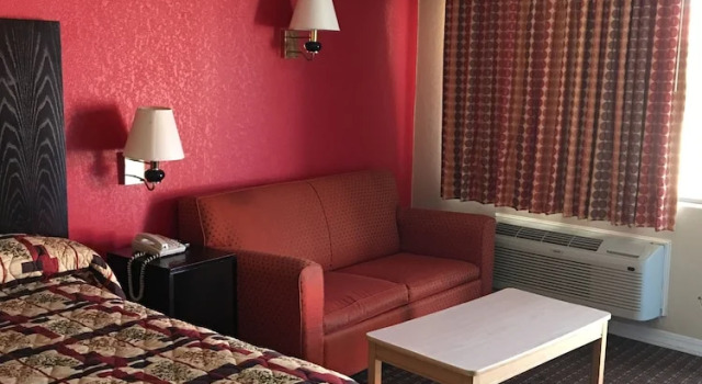 Номер Standard Western Motel
