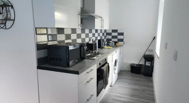 Апартаменты Derby City Centre Apartment With Roof Top Hot Tub